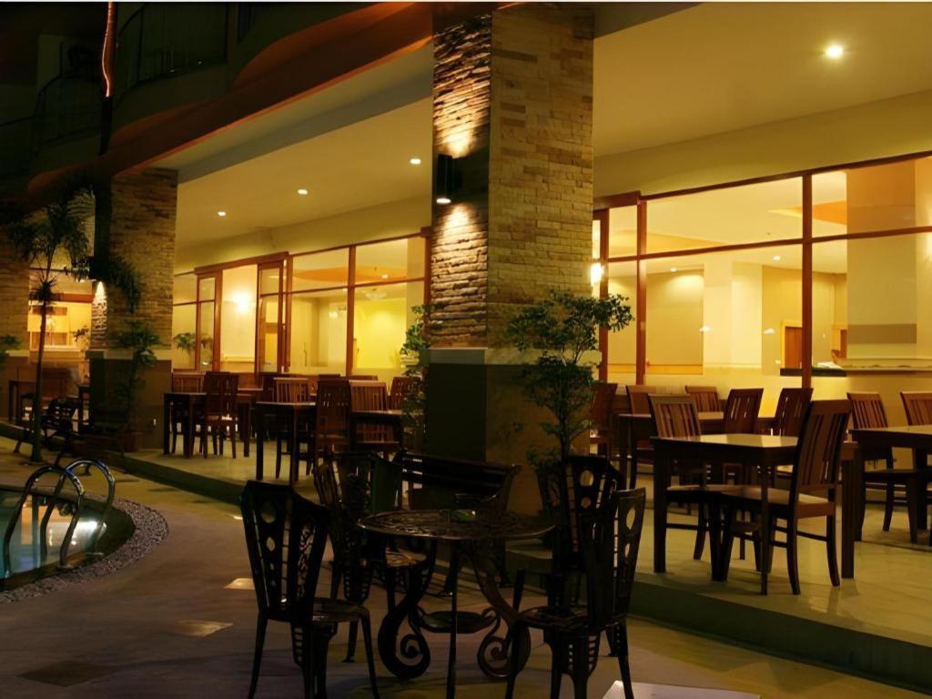 Siam Platinum Pattaya Hotel Екстериор снимка