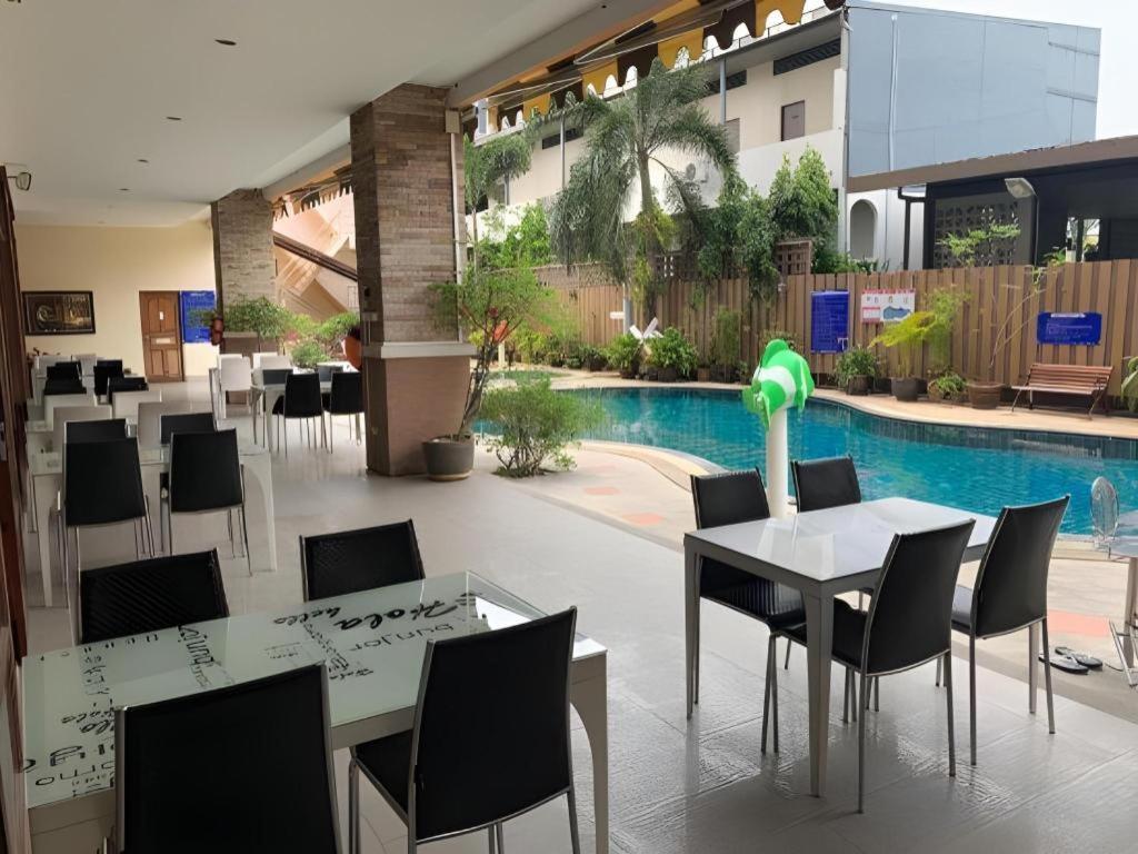Siam Platinum Pattaya Hotel Екстериор снимка