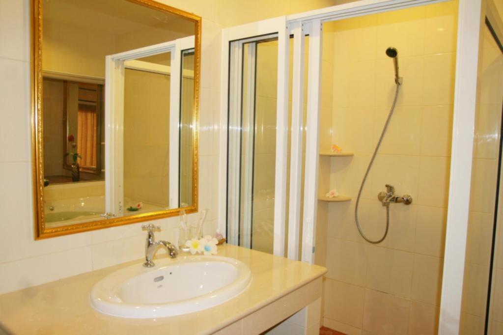 Siam Platinum Pattaya Hotel Екстериор снимка
